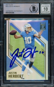 2021 Panini Donruss Elite Justin Herbert Refractor Card #30