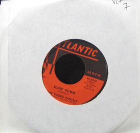 Preowned The Young Rascals: I Ain't Gonna Eat Out My Heart Anymore / Slow Down Vinyl Record