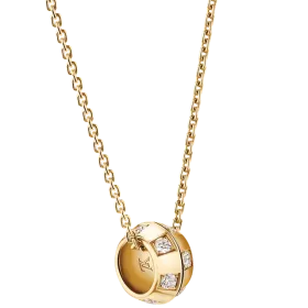 Le Damier de Louis Vuitton Pendant, Yellow Gold and Diamonds